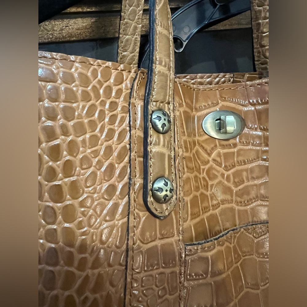 Patricia Nash Darby Croc Embossed Leather Tote Bag - Picture 6 of 12